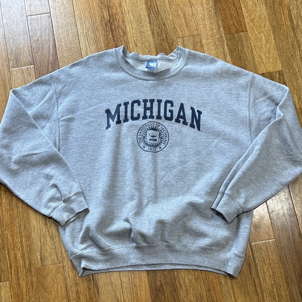 Vintage Michigan Crewneck Sweatshirt - Gray